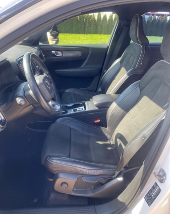Volvo XC 40 cena 113900 przebieg: 128000, rok produkcji 2018 z Leżajsk małe 301